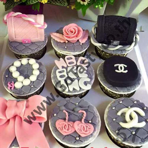 คัพเค้กปั้น3มิติเครื่องสำอางค์ชาแนล