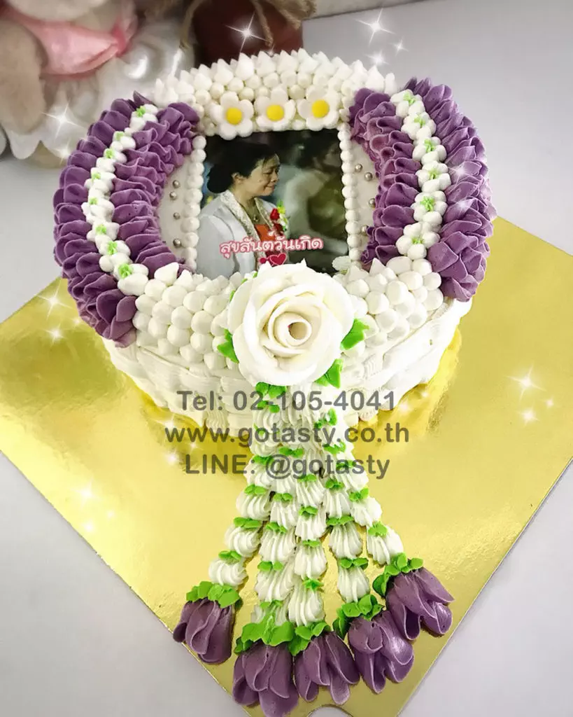 Purple white Puang Maa-Lai Cake mother cream photo birthday cake