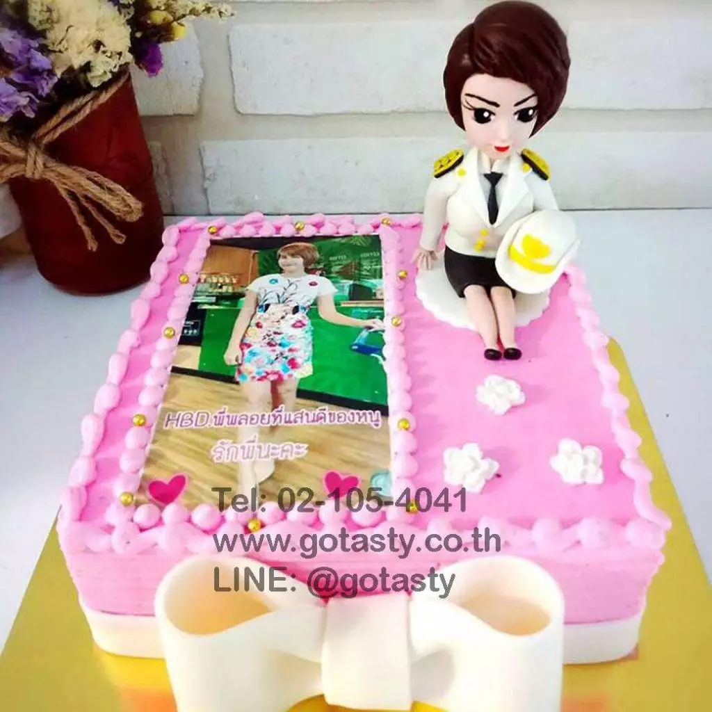 3d lady with photo pink cream cake