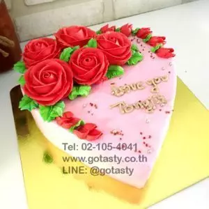 Pink heart shape red rose cream cake