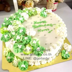 Green white flower vanilla birthday cake