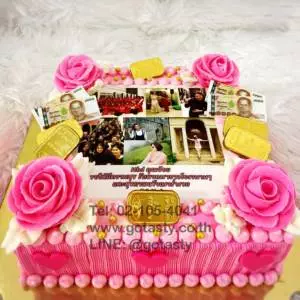 Pink rose photo cream birthday cake