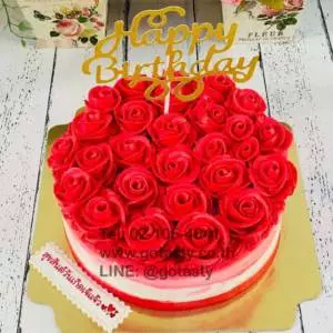 Red rose birthday cake