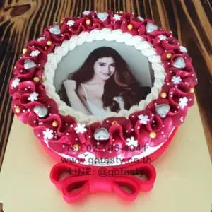 Red cream birthday cake